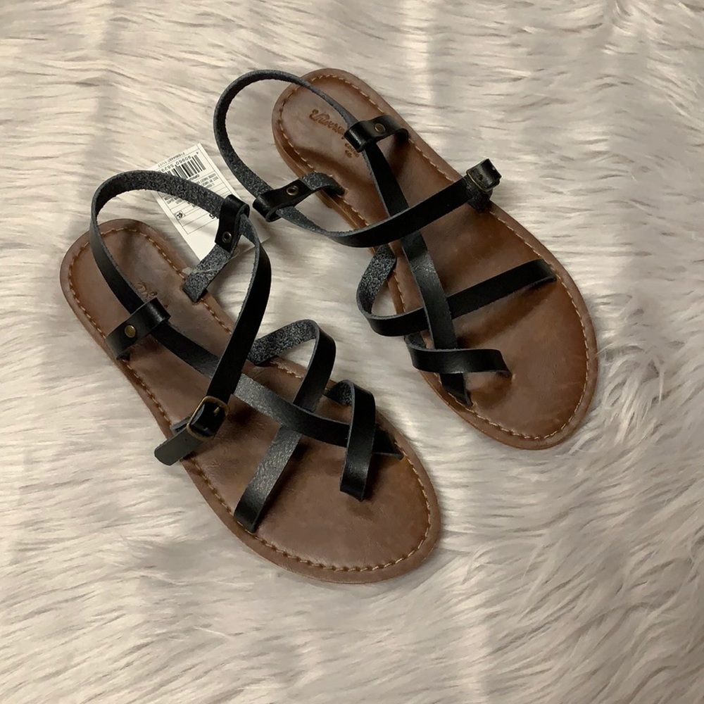 Universal Thread Black Strappy Sandals